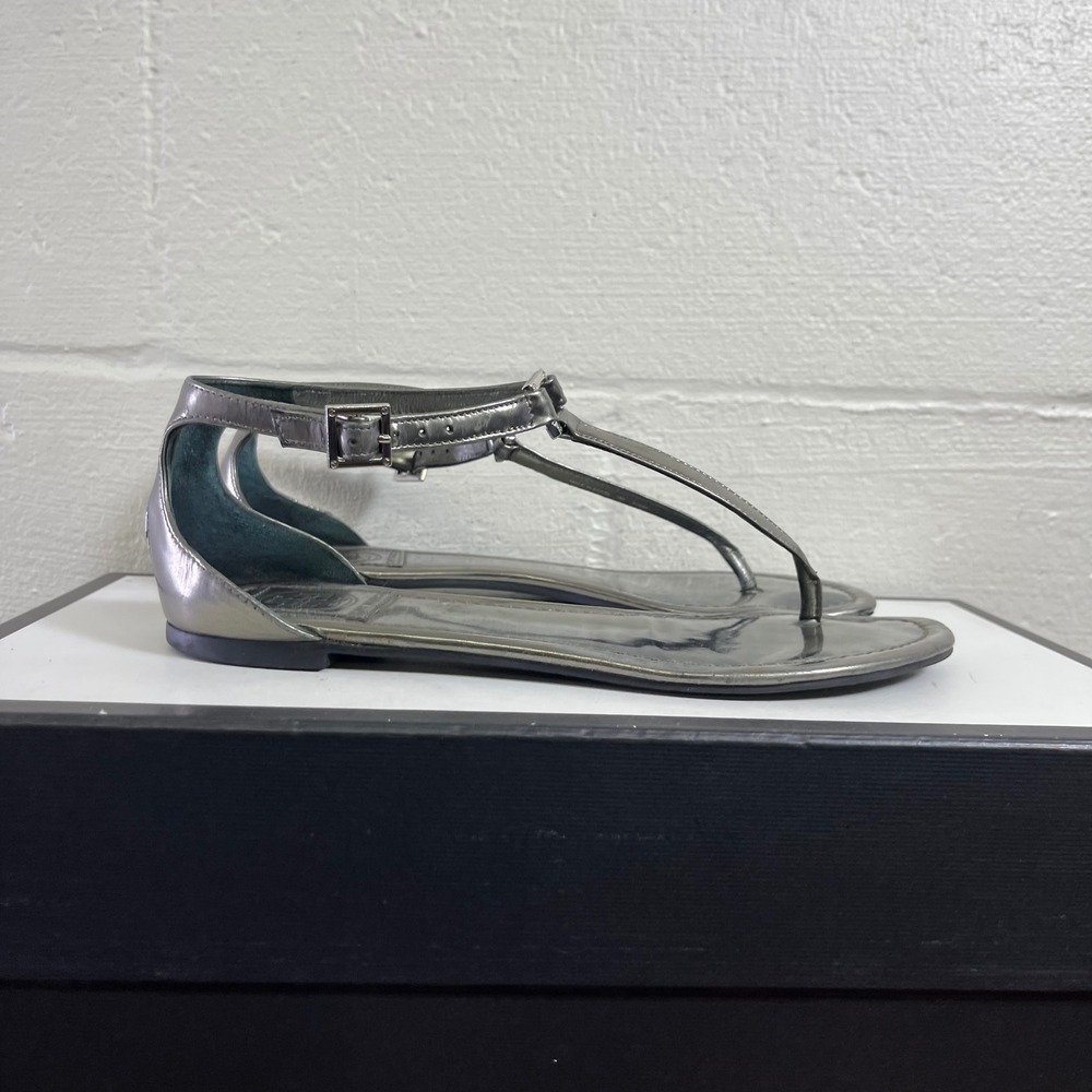 Tory Burch Metallic Pewter Silver T-Strap Flat Sandals Logo Women's Size 6.5 M